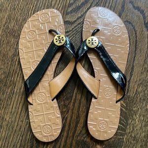 Brand new Tory Burch sandals size 8 black patent leather
